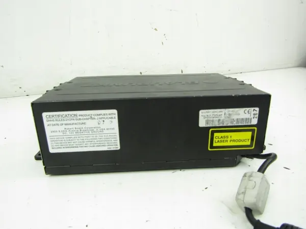 Audi A4 B6 CD Changer OEM AK-6-91363 - Used image 3