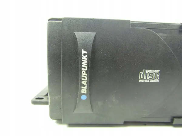 Audi A4 B6 CD Changer OEM AK-6-91363 - Used image 7
