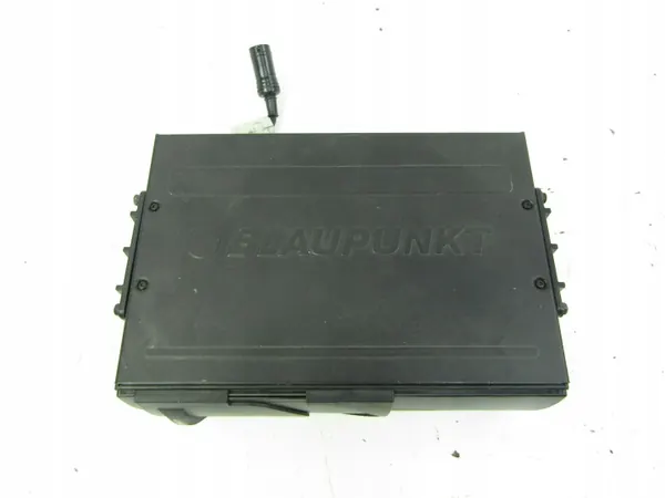 Audi A4 B6 CD Changer OEM AK-6-91363 - Used image 8