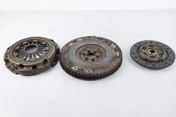 Kytkinsetti Renault Clio III OE 8200745122 image 2