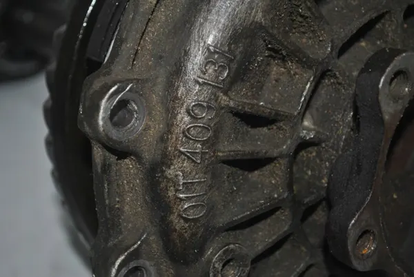 Begagnad Audi OE växelmekanism OEM 01T409131 image 5