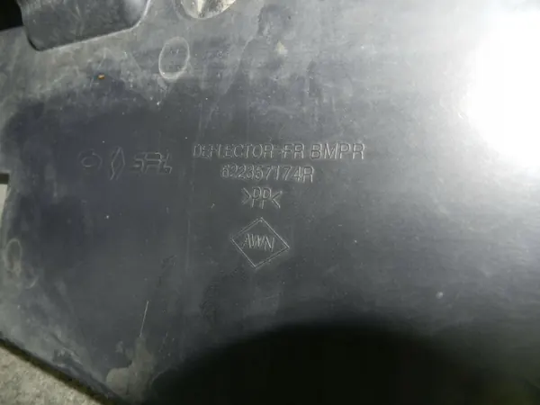 Renault Arkana Frontstoßstangenschild OEM 622357174R image 7