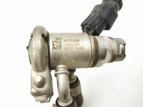 Inyector AdBlue Nissan OEM 160725JU0A - Usado image 8