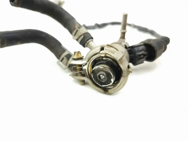 Inyector AdBlue Nissan OEM 160725JU0A - Usado image 9