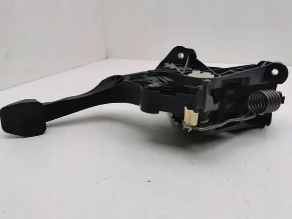 SEAT Leon IV Kopplingspedal OEM 5Q2721059HB image 3