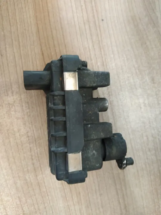 Actuador Turbo OEM 17936572502 para Mondeo MK3 2.0 TDCI image 2