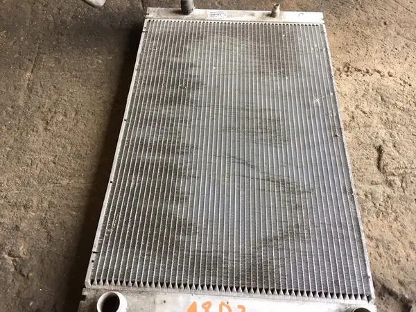 Radiador de agua AUDI A8 D3 4E0121251G V8 image 3