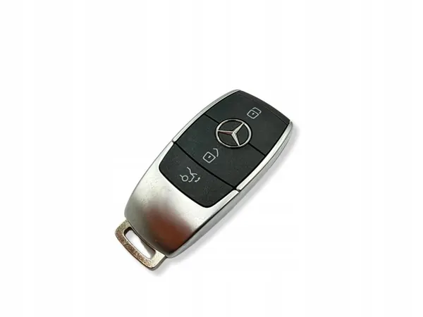 Mercedes Keyless Nyckel OEM A1779059807 - Begagnad image 5