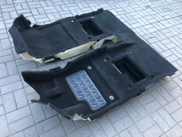 Tapete OEM 98366942ZD - Estado usado image 4