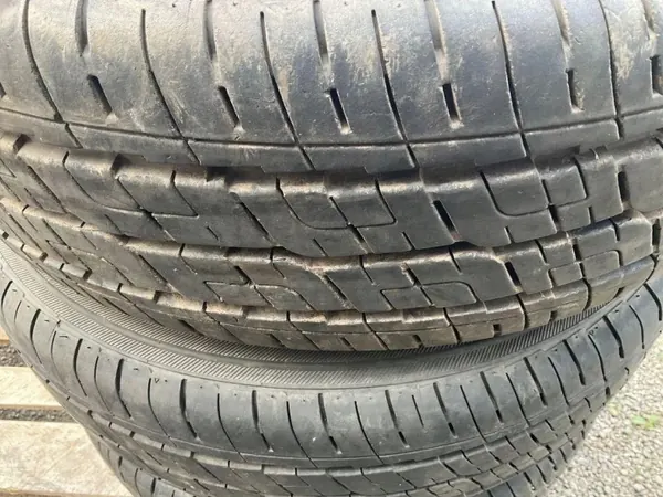 Soporte de amortiguador delantero derecho VW OEM 7H8601027D image 5