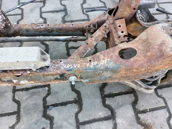 Achterasbalk OEM BELKA TYŁ OŚ ZAWIESZENIA VOLVO V50 image 3