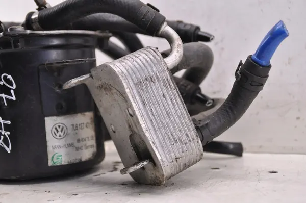 AUDI Q7 4L 3.0 TDI Carcaça do Filtro de Combustível OEM 7L6127401F image 3