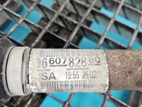 Arbre de transmission avant droit Peugeot Partner II 1.6 HDI image 5