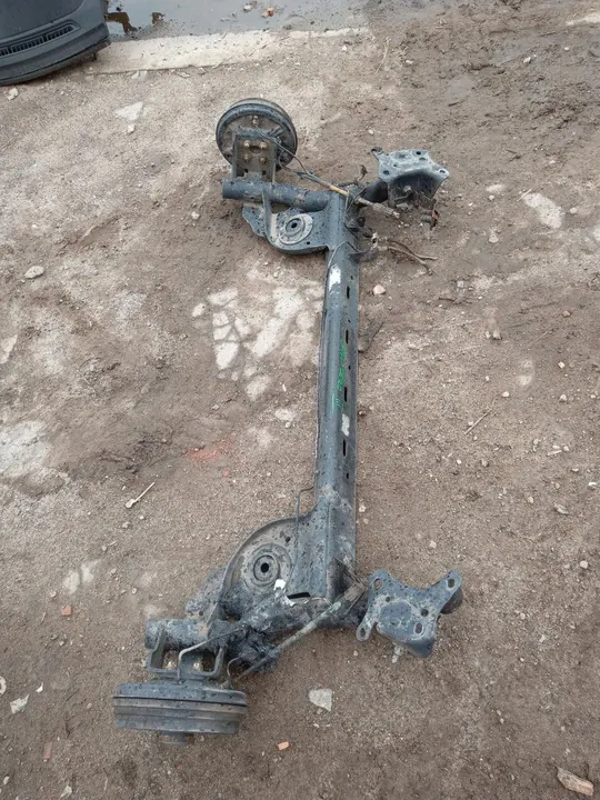 DACIA SANDERO III Trave assale posteriore image 2