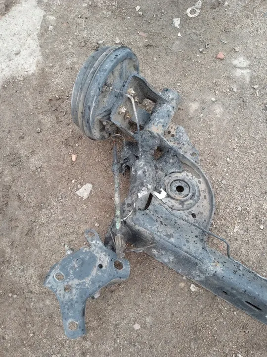 DACIA SANDERO III Trave assale posteriore image 5