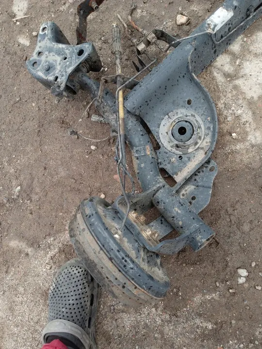 DACIA SANDERO III Trave assale posteriore image 6