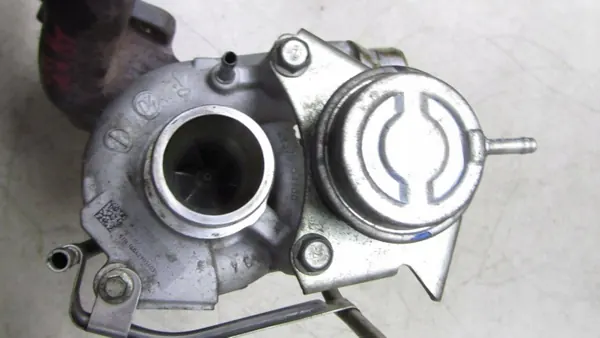 Turbo Nissan OE OEM 144108762R - Usado image 5