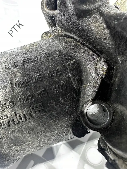 Oljefilterbas med Kylare Passat B6 3.6 V6 022115403S image 2