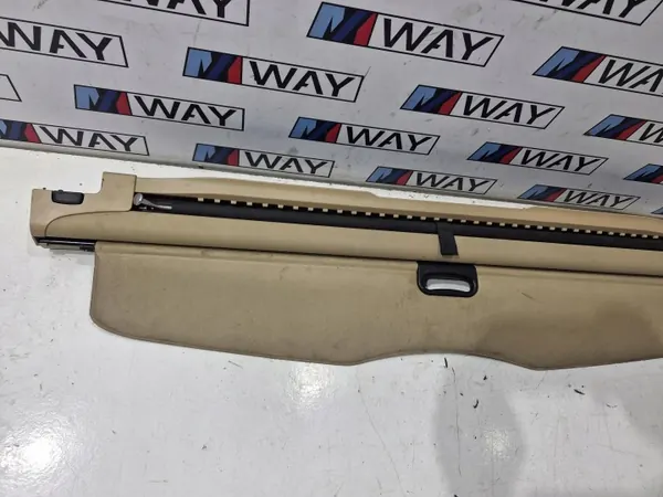 BMW E61 Tavaratilan Verho Beige OEM image 3