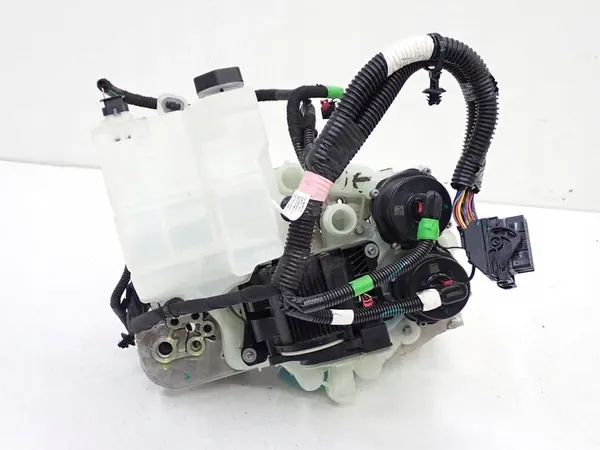 Pompe à chaleur climatisation Tesla Model Y OEM image 4