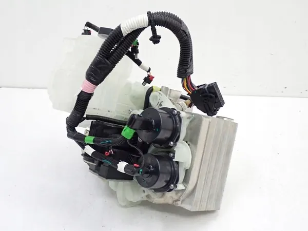 Pompe à chaleur climatisation Tesla Model Y OEM image 5