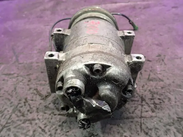 Compressore AC VW Passat B5 96-00 1.8 8D0260805M image 5