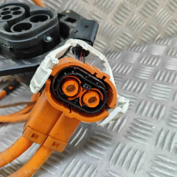 Cable de carga batería VW OEM 5GE971531AB image 6