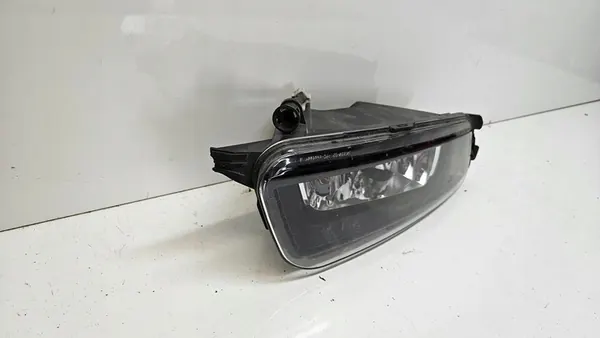 Farol de neblina direito Volkswagen OE 7N0941700C image 3