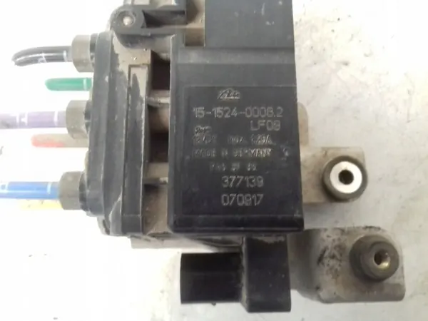 Touareg 7L Federungsverteiler OEM 15-1524-00082 image 4