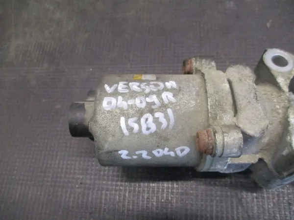 EGR-venttiili 25620-0R022 Toyota Corolla Verso II 04-09 2.2D image 4