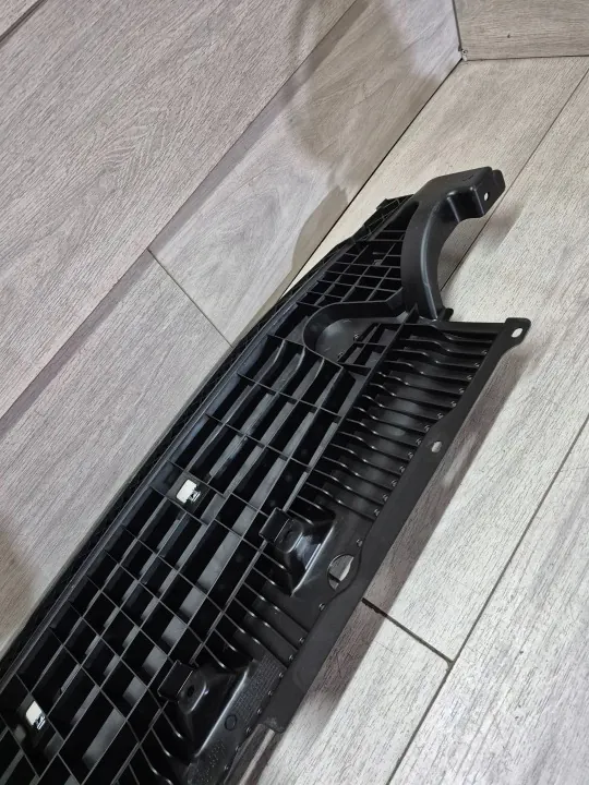 Suzuki Vitara II Frontstoßstangenabdeckung OEM 72390-54P00 image 3