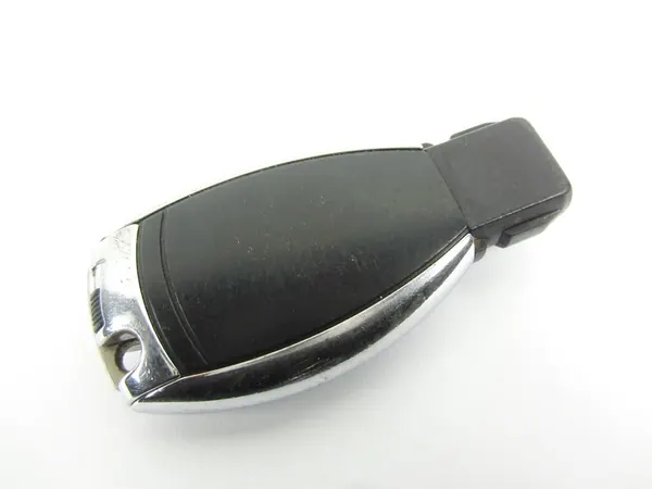 Llave a Distancia Mercedes W212 W204 W221 W251 W166 A2049050804 image 2