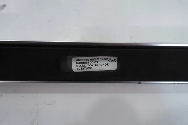 Rail de Toit Droit Chrome Audi Q7 SQ7 OEM 4M0860022C image 9