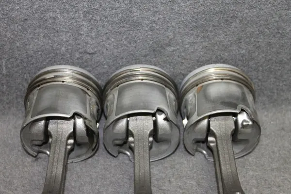 BMW E90 F20 F30 F34 F10 2.0D 2.5D 2.8D Kolv Stång 0840ZU image 5