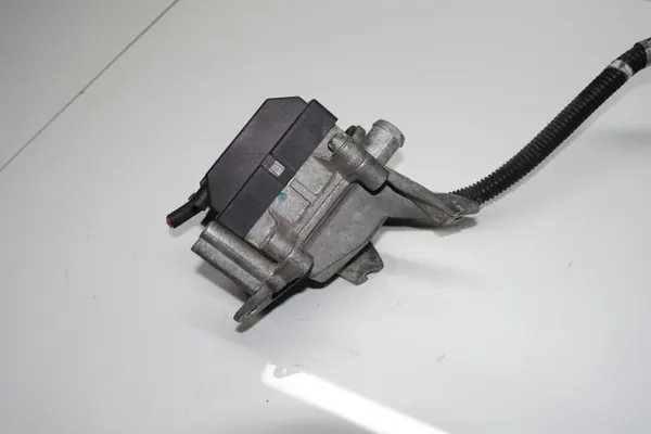 Chauffage eau moteur Mercedes OEM 6111500304 image 5