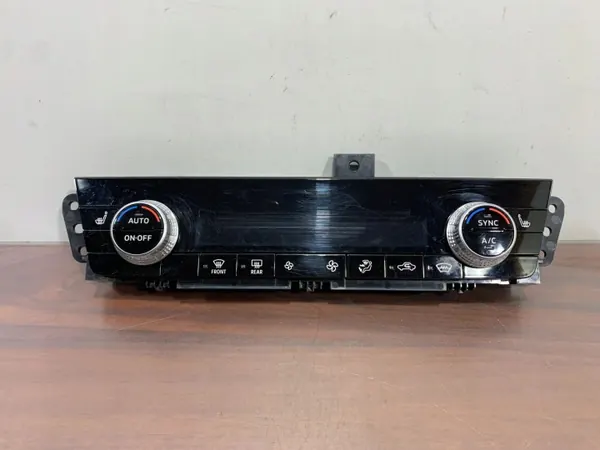 Panneau climatisation OEM 7820B146 pour Mitsubishi Outlander image 2