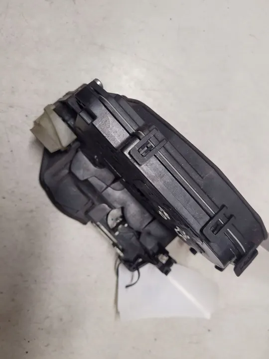 Bakre Höger Dörrlås BMW 3 (E90) A048315 image 3