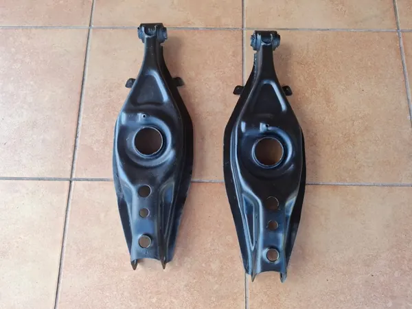 MERCEDES-BENZ C W203 Braccio di Controllo Posteriore A2023500206 image 2