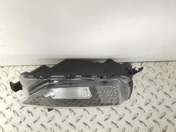 VW POLO 6 VI Halógeno LED DRL Frontal Esquerdo 2G0941661A image 3