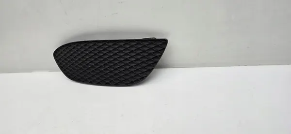 GRILLE AVANT DROITE MERCEDES C-KLASA 205 A2058850823 image 2