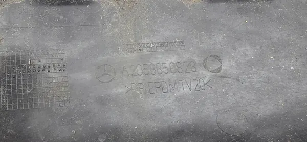 GRILLE AVANT DROITE MERCEDES C-KLASA 205 A2058850823 image 5