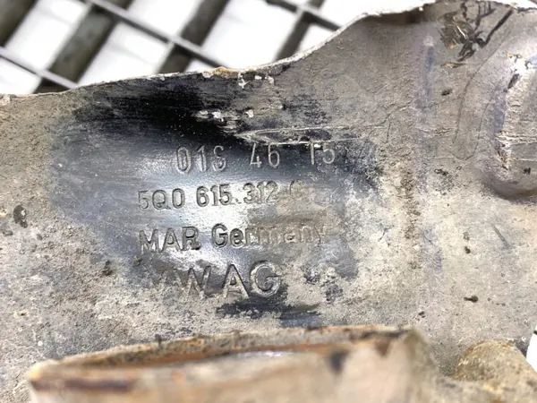 Mangueta delantera derecha OEM LORK-28-101041 para VW Golf VII image 5