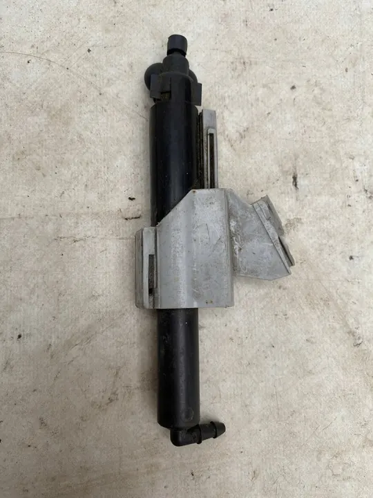 FORD MONDEO MK4 IV Left Headlight Washer image 2