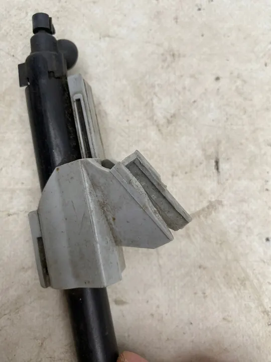 FORD MONDEO MK4 IV Left Headlight Washer image 3