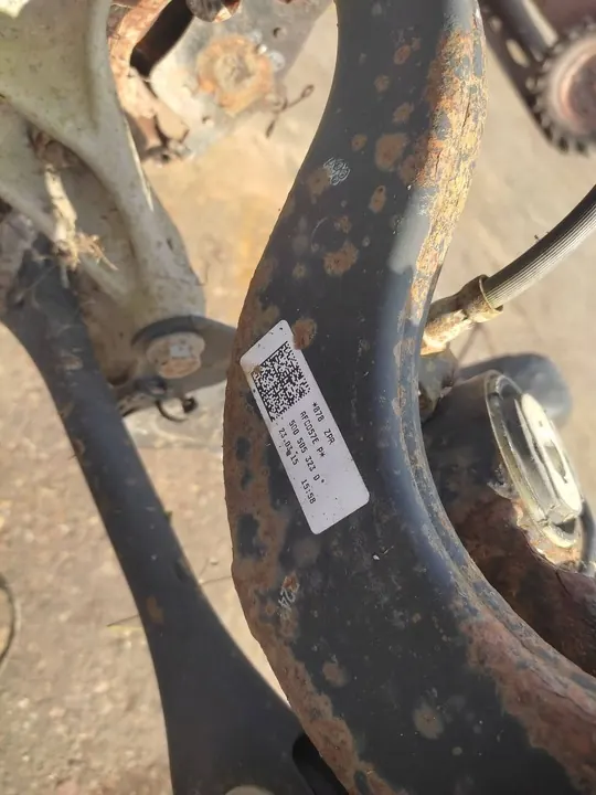 Traversa posteriore Volkswagen PASSAT B8 image 4