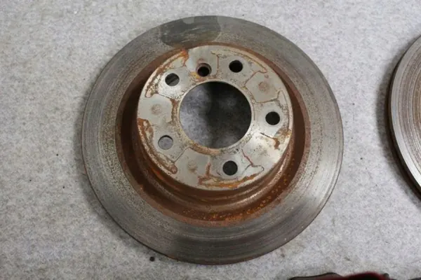Disque de frein arrière droit OEM 9114220 BMW 3 Coupé image 3