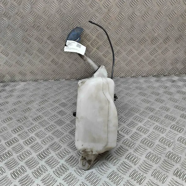 Pyyhkijän Säiliö VW Amarok 3.0L OEM 2H0955453F image 2