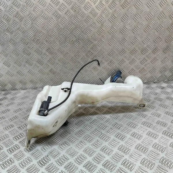 Pyyhkijän Säiliö VW Amarok 3.0L OEM 2H0955453F image 6