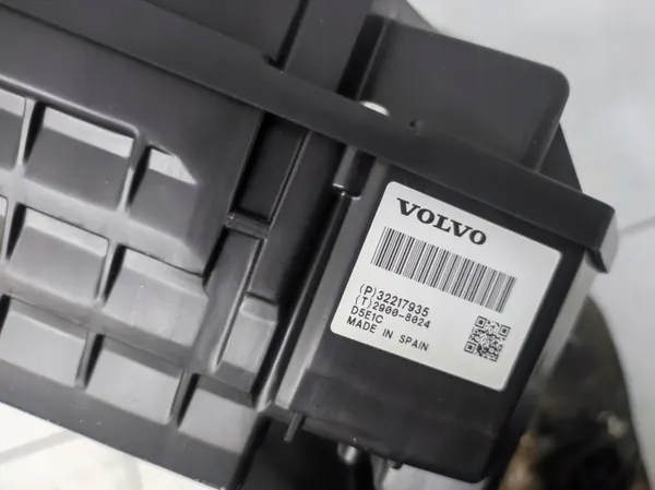 Display Head-Up OEM 32217935 para Volvo XC60 II image 10