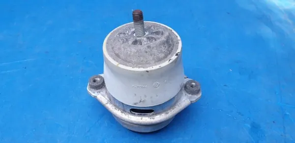 Support moteur OEM 94837505003 pour Porsche Cayenne 958 image 7